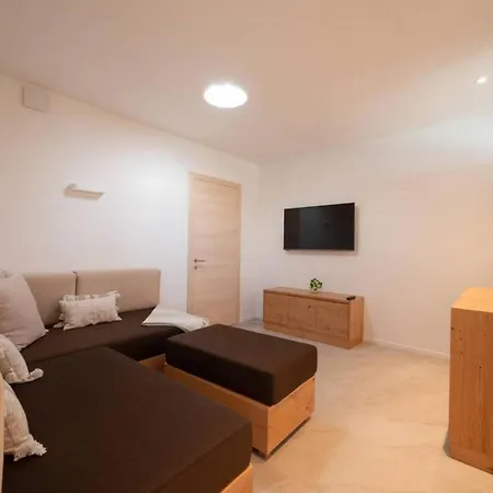 Villa 4br With Pool And Views - What'app - 0034-635-518-216 - For Reservations! Castelletto Di Brenzone